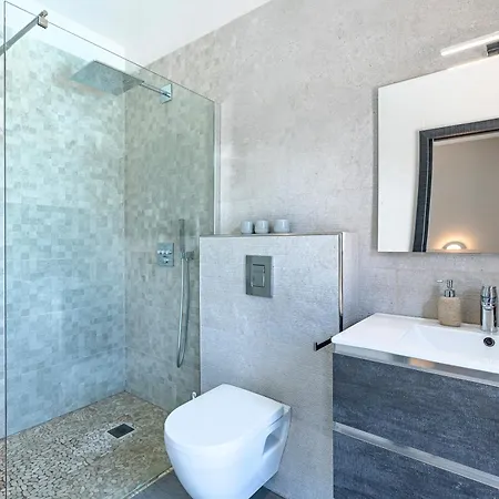 别墅 La Grazzoso - Piscine Privee 圣塔露西港口