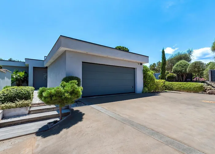 La Grazzoso - Piscine Privee * Sainte-Lucie de Porto-Vecchio